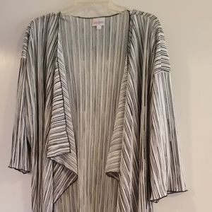 NWT LuLaRoe Shirley (Black and White)